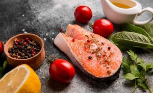 Ngoài ra cá hồi cũng có chứa Omega 3 đồi dào có tác dụng kháng viêm, giúp điều hoà hoạt động của bàng quang và thận