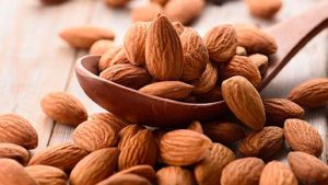 Hạt hạnh nhân hỗ trợ giảm cholesterol xấu – Nguyên nhân gây gan nhiễm mỡ.